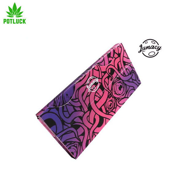 These unique papers have purple and pink tentacles over the packaging. The packaging can be flipped round and magnetically stuck to create a rolling paper holder too.